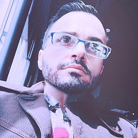 Meet your Posher, Carlos - Picture 4 of 7